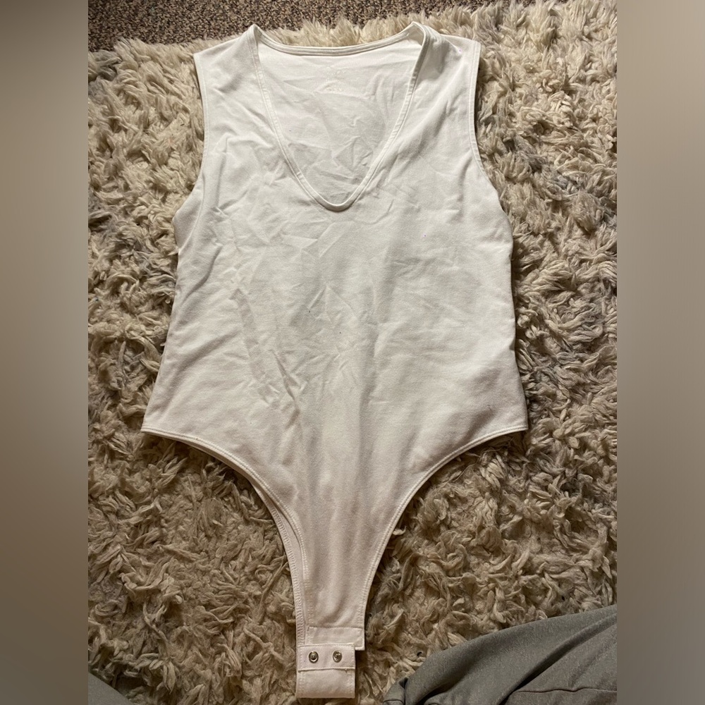 BODYSUIT SIZE M